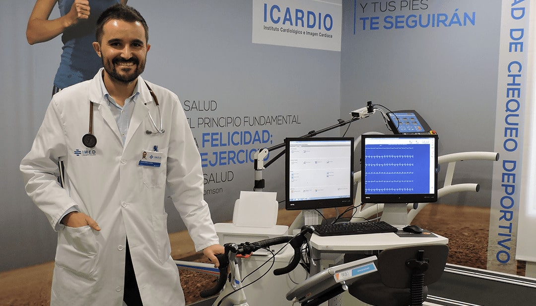 Dr. Óscar Fabregat
